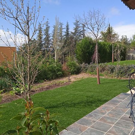 Casita Independiente Con Jardin Cercedilla Eksteriør billede